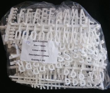 Bokstavsett pegboard 19mm